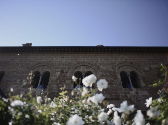 palazzo storico tra Umbria e Toscana